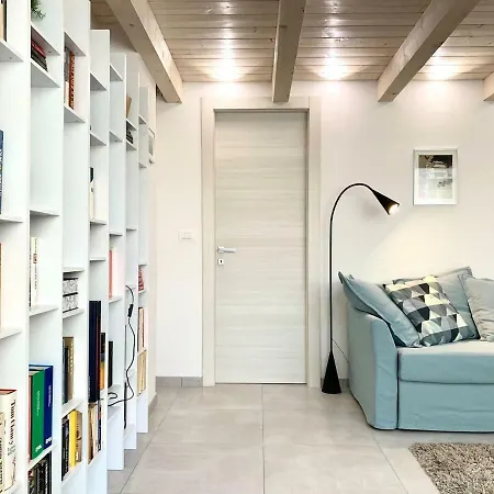 Blue Loft - Central Open Space&private Parking * Bologna